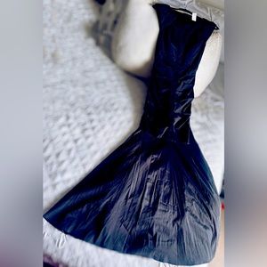 Stunning black elegant black tie dress 😍